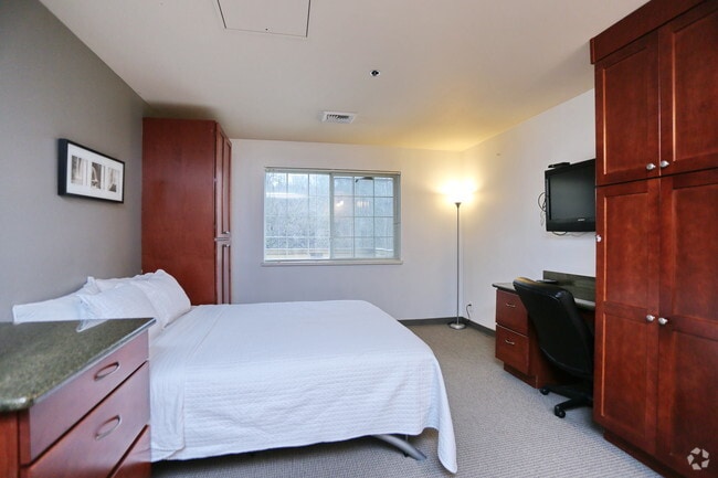 Studio, 1BA - 300 SF - Catalina Community