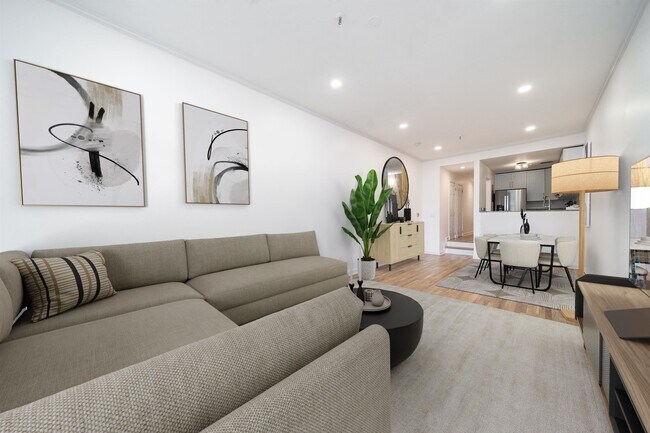 Photo - 230 Monroe St Unidad 1S