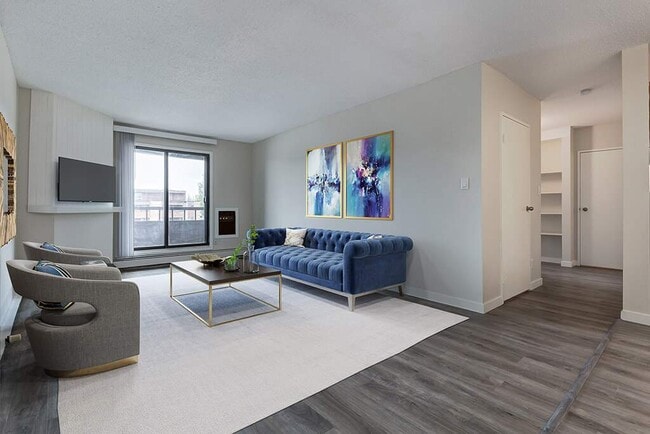 Building Photo - St. James Place