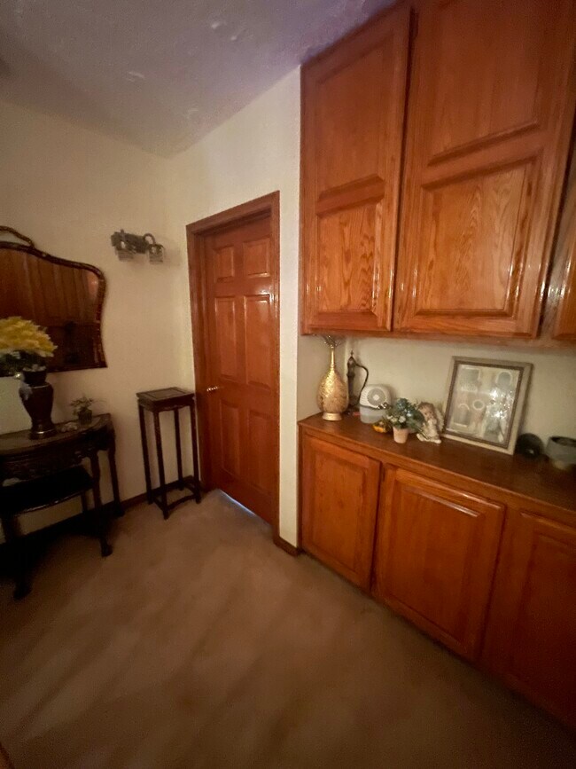 Photo - 19124 Clymer St Unidad A
