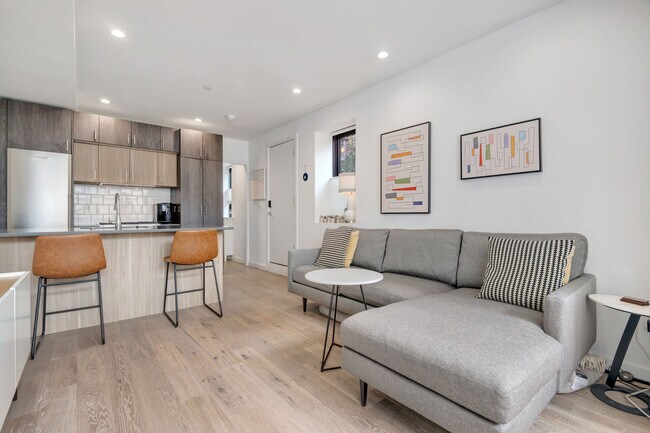 Photo - 1412 15th St NW Unidad 3 Rental