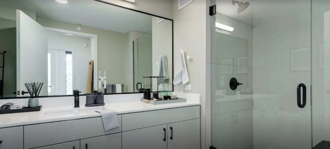 Photo - 62 E Wacker Pl