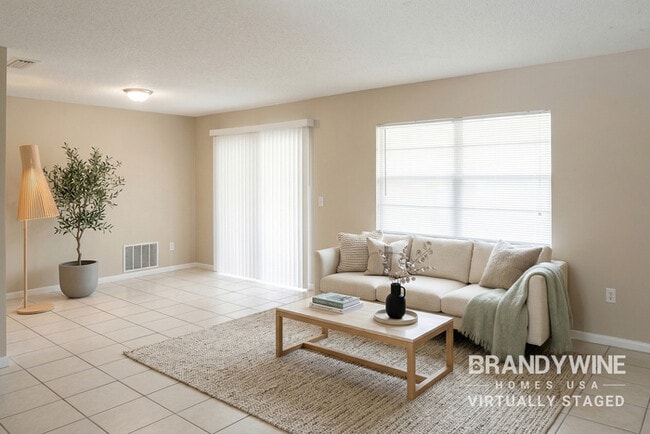 Photo - 6433 Sardina Blvd