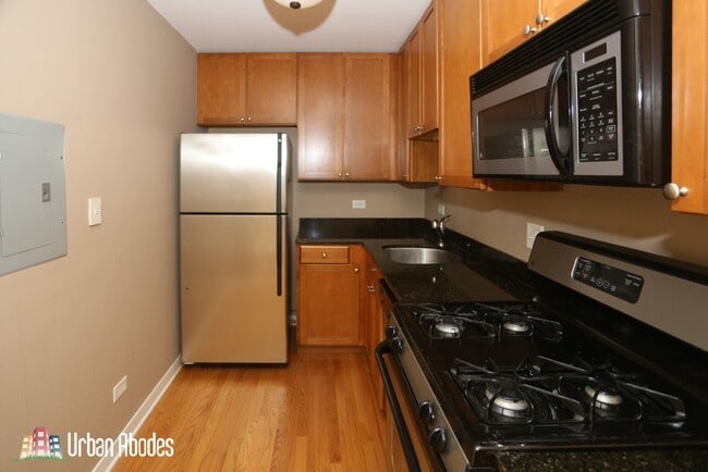 Photo - 637 W Wrightwood Ave Unit A06C