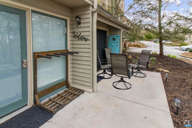 Building Photo - 2240 Tanners Ridge Rental