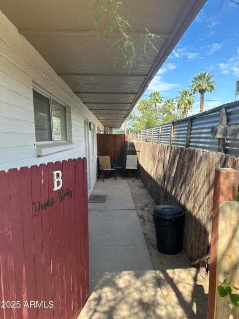 Photo - 828 W 2nd St