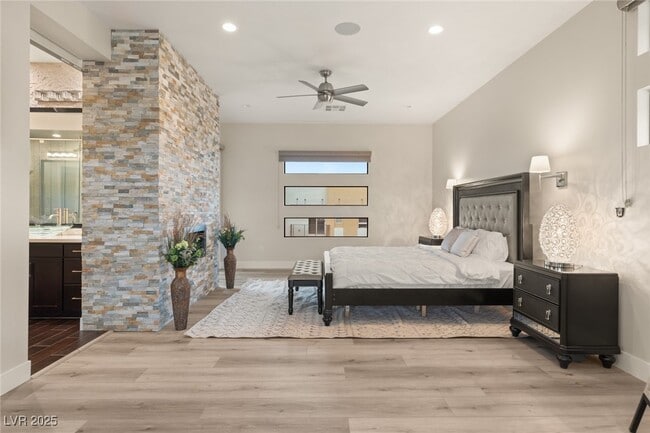 Photo - 74 Pristine Glen St