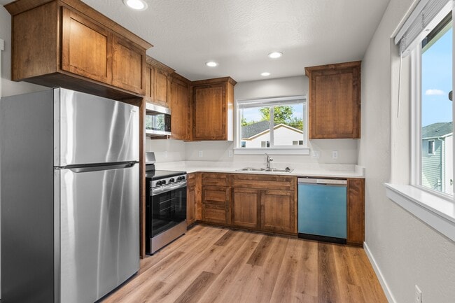 Photo - 1115 Annalise St