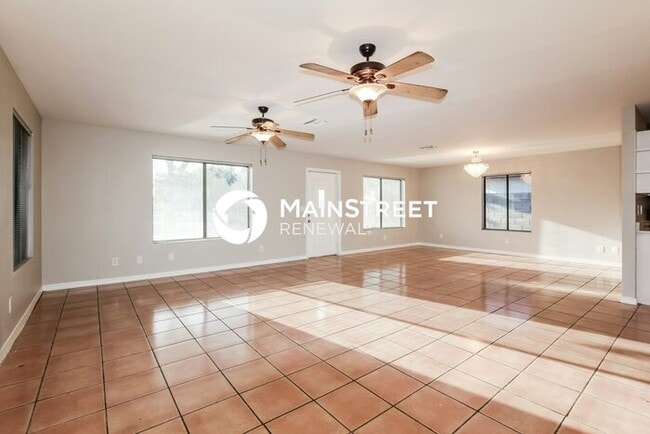 4 Bedroom Pet-Friendly Home in Peoria, AZ with Main Street Renewal