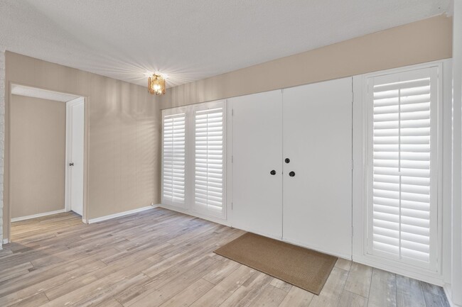 Photo - Victorville Green Tree Home- Refurbished 4 Bedrooms, 2 Bathrooms, New Paint,