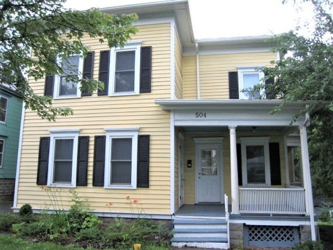 Building Photo - 504 S Aurora St Unit 1