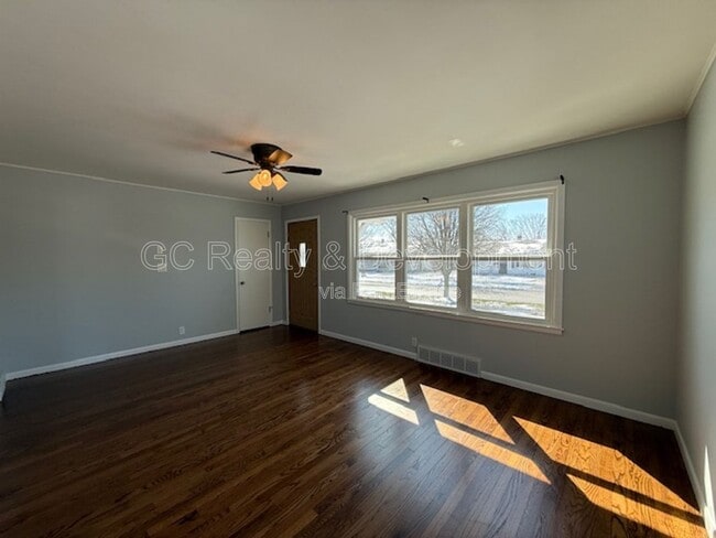 Photo - 114 Martin Ave