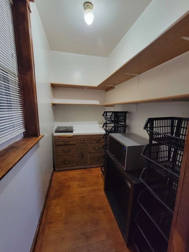 Photo - 2014 N Kedzie Ave Unit 2R