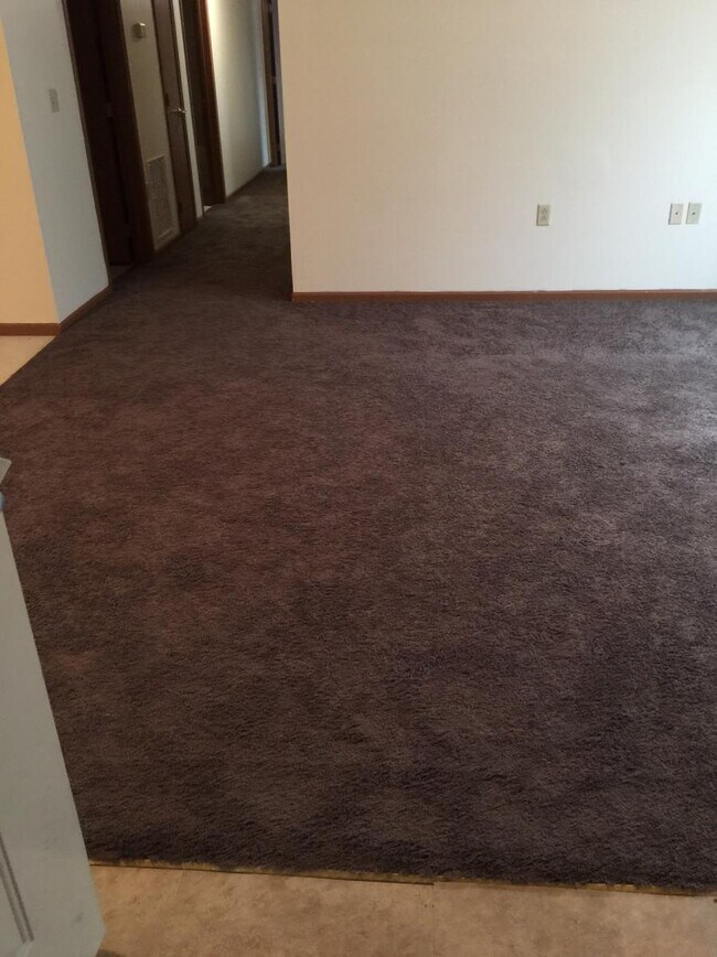 Dylan Heights Apts