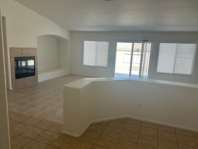 Photo - 13190 Cameron St