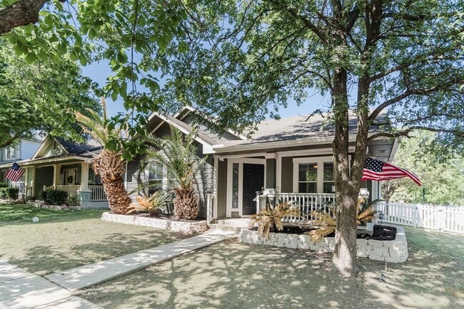 Photo - 692 Scheel Rd