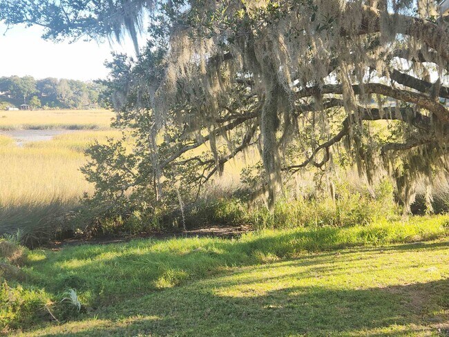 Photo - 250 Brainard Dr