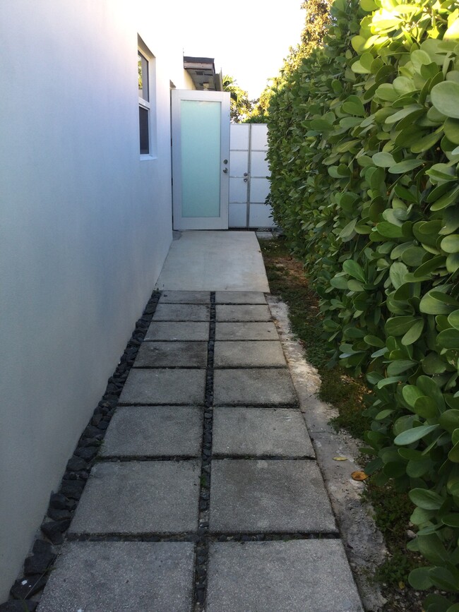 Entrada - 10255 SW 34th St Unidad 1