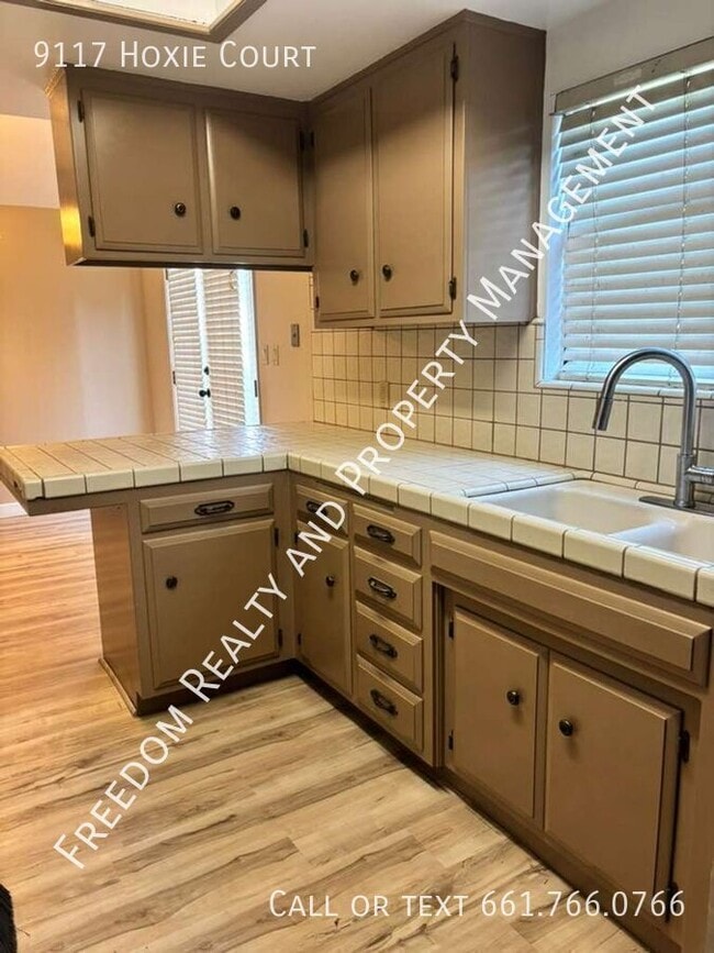 Photo - 9117 Hoxie Ct