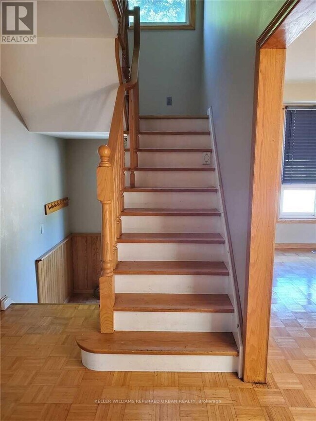 Photo - 598 Middlewoods Dr