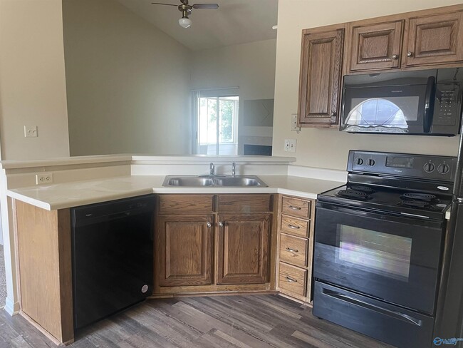 Photo - 1155 Old Monrovia Rd NW