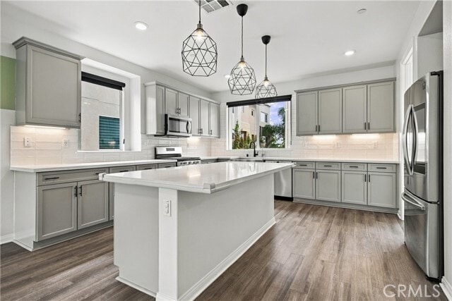 14051 Diamond Ln