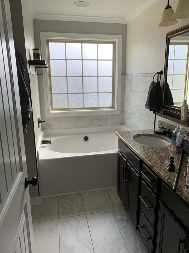 Photo - 678 Fox Hound Dr