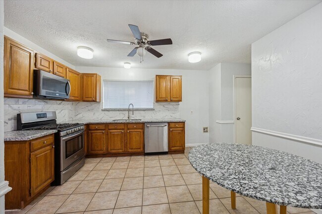 Photo - 3615 Kingston Vale Dr