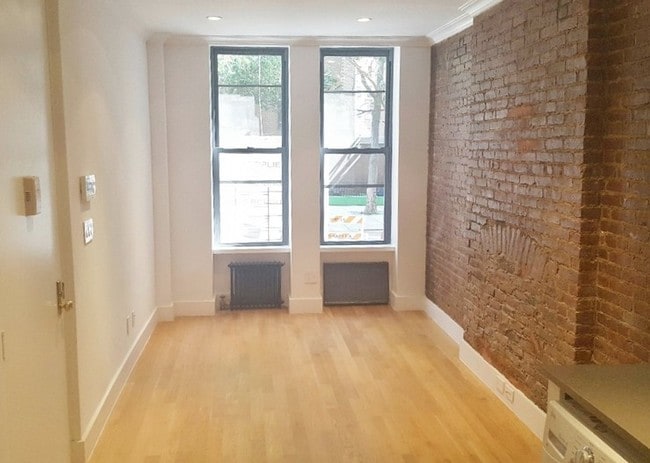 Photo - 228 East 27th Street