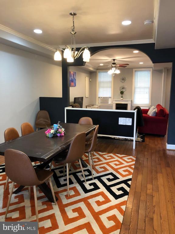 Photo - 734 Quincy St NW