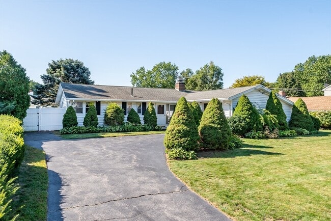 Photo - 14 Rosslare Rd