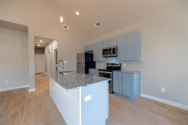 Photo - 901 Vly Oaks Ln