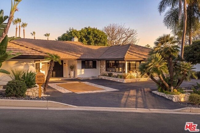 Photo - 10122 Sunbrook Dr