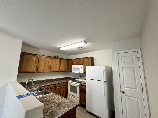 Photo - 46067 W Sheridan Rd