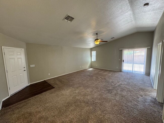 Photo - 3 Bedroom - 2 Bath - 1285 Sq. Ft.  - 2 Car Garage - Marana