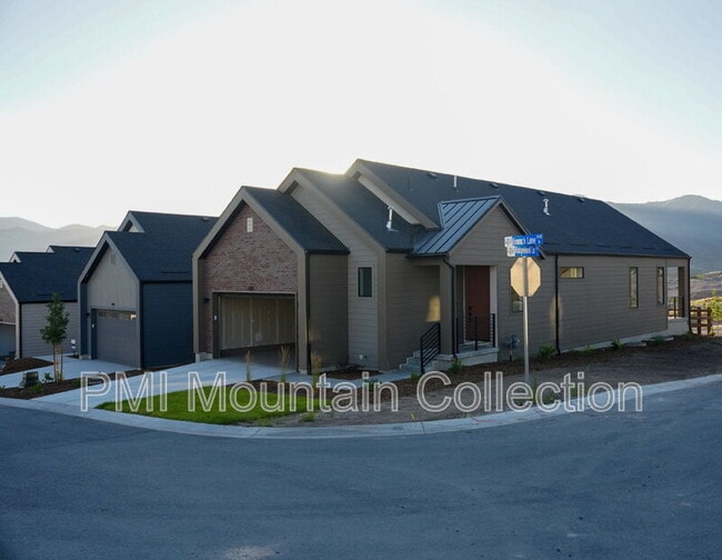 Building Photo - 459 Rimrock Ln Rental