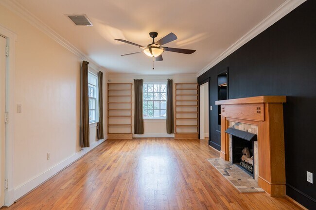 Photo - FOR RENT in LAKE BOTTOM! Available NOW!