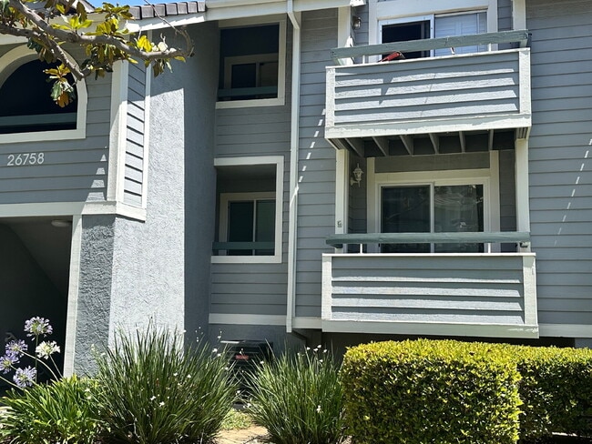 Beautifully Updated Lower-Level Condo with... - Beautifully Updated Lower-Level Condo with... Unidad 427
