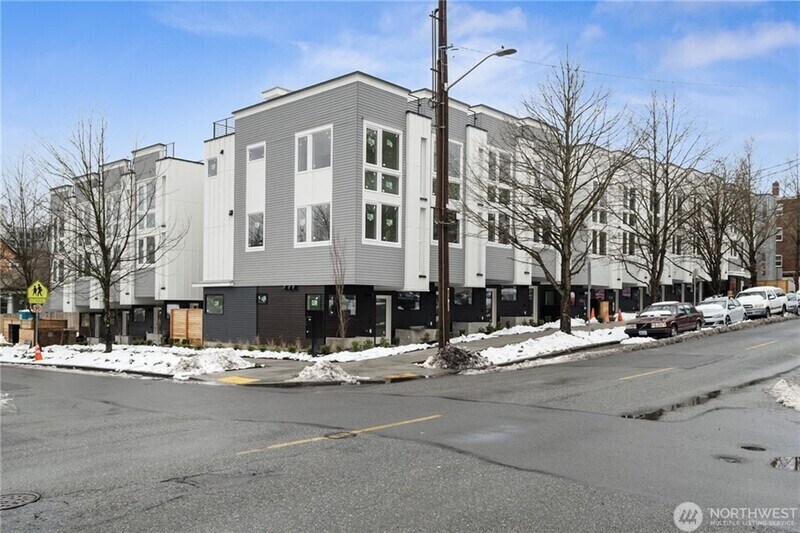 Photo - 1326 E Spring St