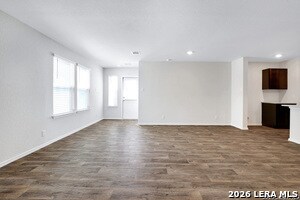 Photo - 13512 Waxman Spark