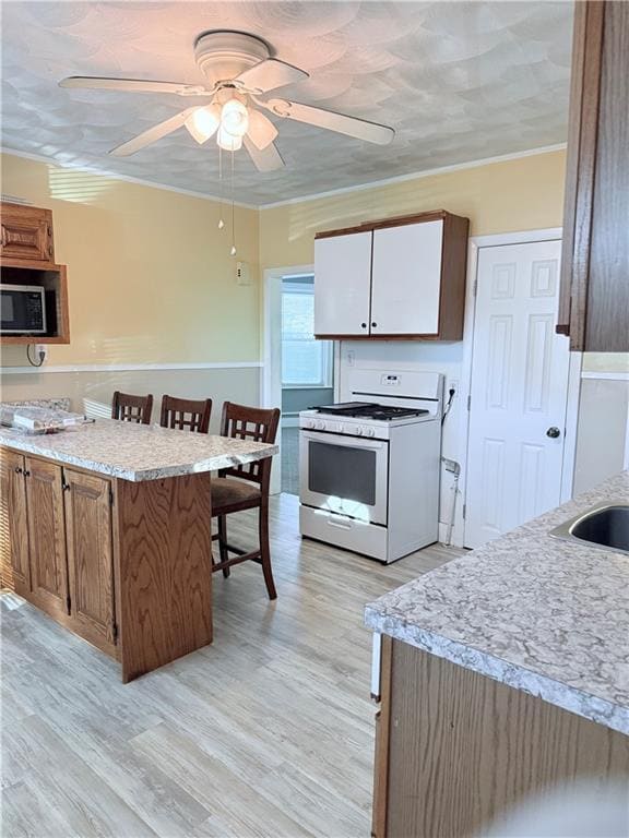 Building Photo - 128 Vincent Ave Unit 1