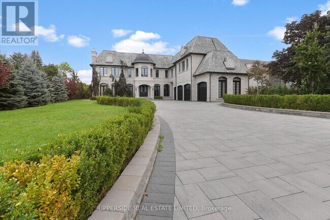 Photo - 29 Riverside Blvd
