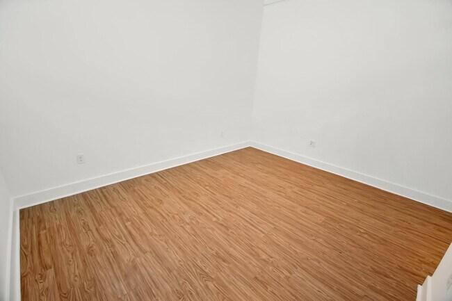 Photo - 101 S Tryon St