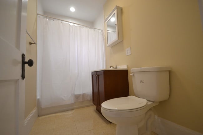 3 Glenley Terrace Unit 1x