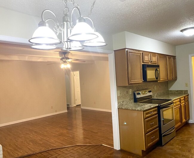 Photo - 7918 Farmingdale Rd
