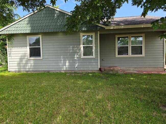 Building Photo - 2931 Lidstone St Rental