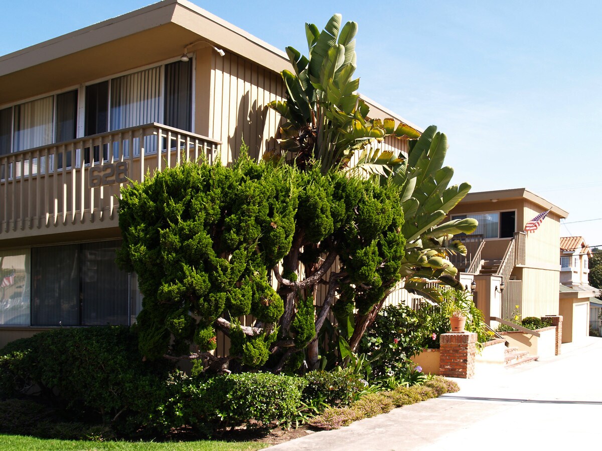 Photo - Topaz Apartments