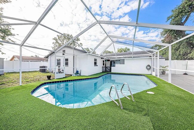 Photo - 8017 Dell Dr