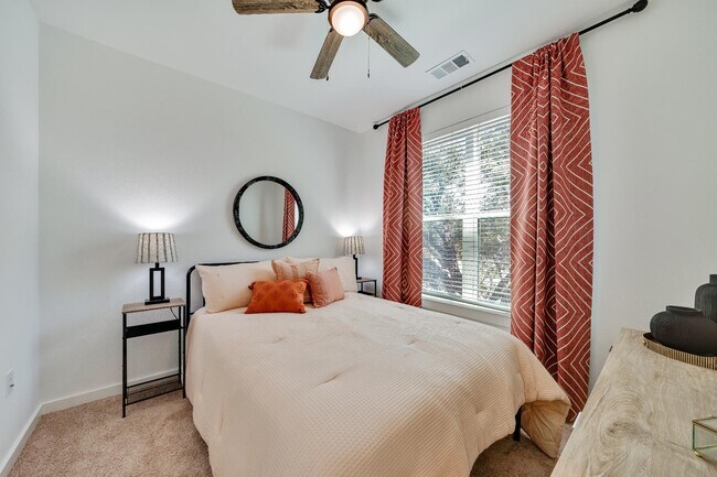 Photo - 1601 Mustang Dr