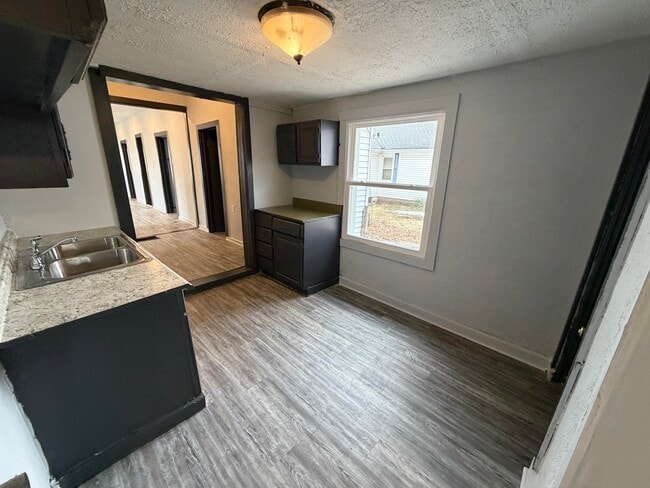 Photo - 214 McKinley